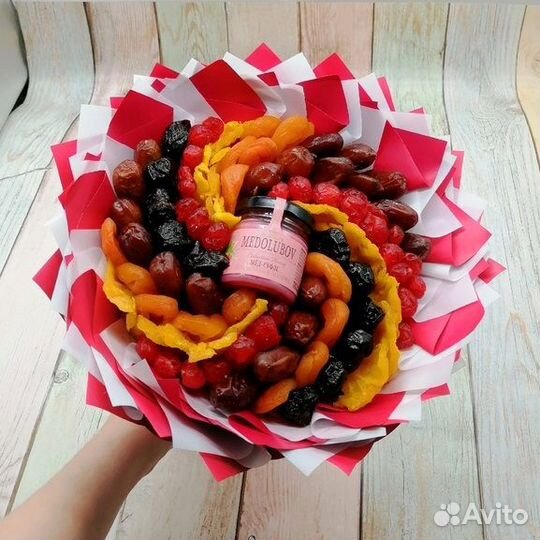 Букет из сухофруктов