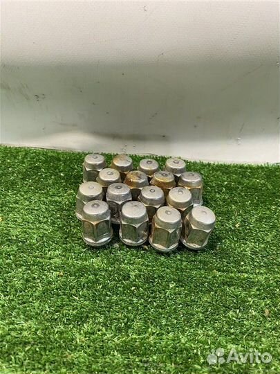 Гайки колесные (16) Honda Fit GK3 L13B 2014