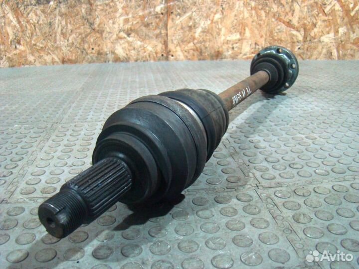 BMW X1 E84 Полуось задняя левая