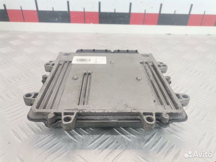 Блок управления двигателем Mitsubishi Colt