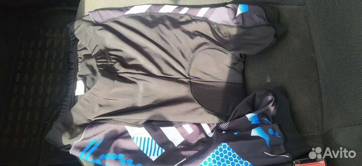 Велосипедные шорты новые (M)