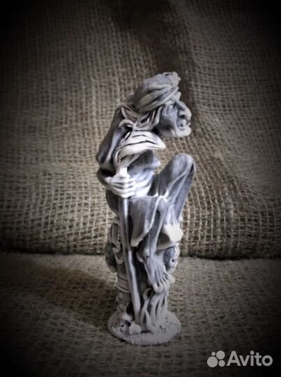 Статуэтка Баба Яга фигурка из камня