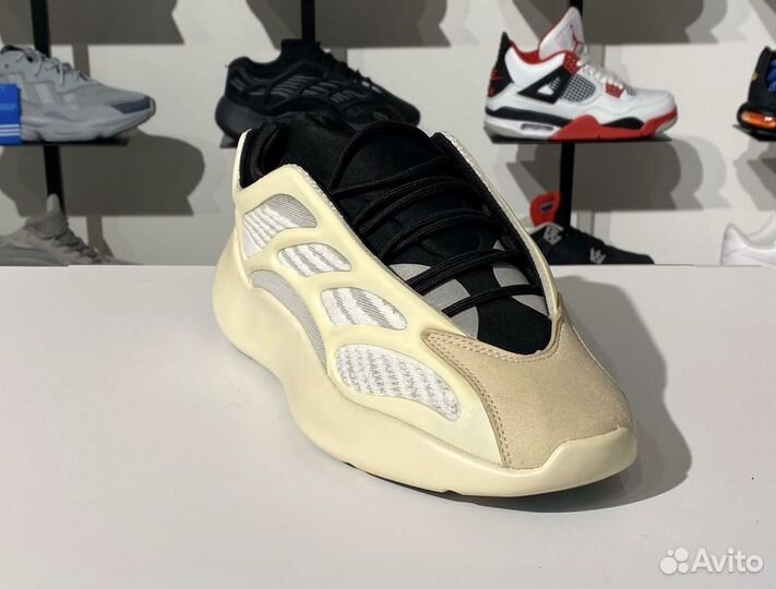 Adidas Yeezy Boost 700 White Premium VR4