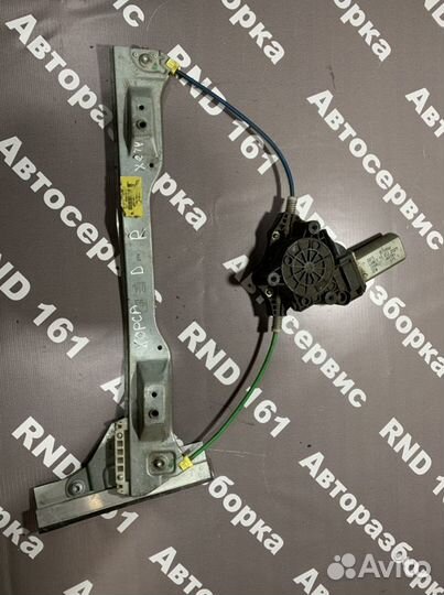 Стеклоподьемник передний Опель Корса д с дефектом