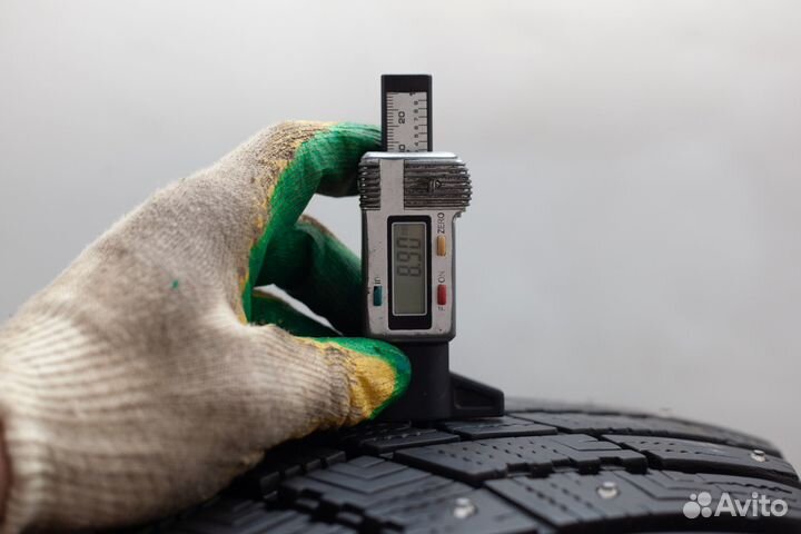 Goodyear UltraGrip Ice Arctic SUV 235/60 R18 107T