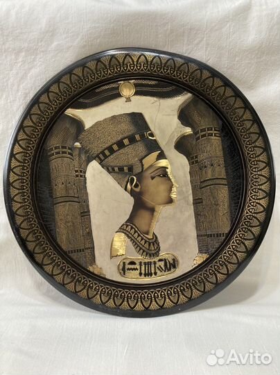 Настенная тарелка