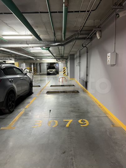 Машиноместо, 14 м²