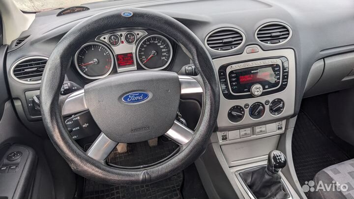 Ford Focus 1.6 МТ, 2008, 259 804 км
