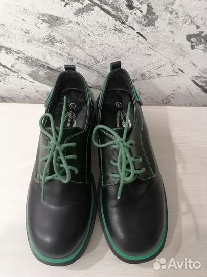 Лоферы женские