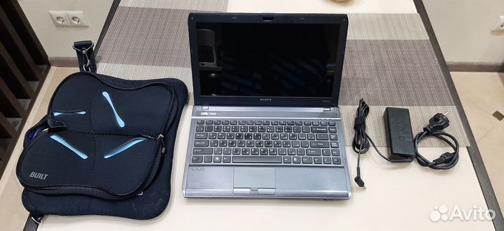 Ноутбук Sony Vaio PCG 51111V (2010) проц i7, SSD