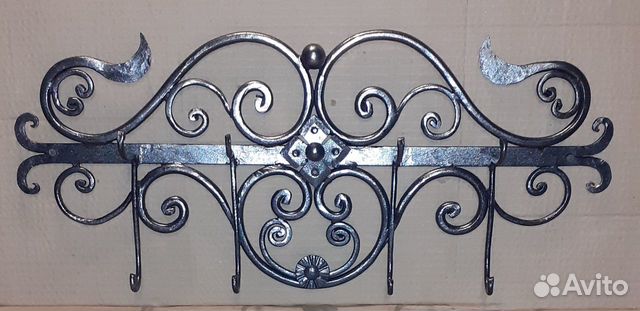 Вешалка настенная кованая
