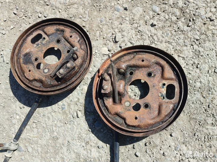 Опорный диск(кожух барабана) на Hyundai Accent