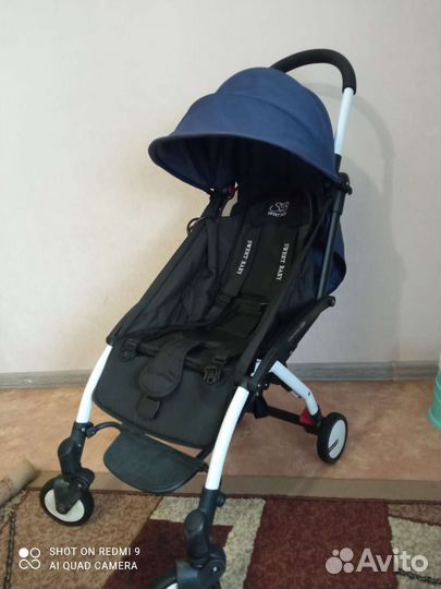 Прогулочная коляска легкая
