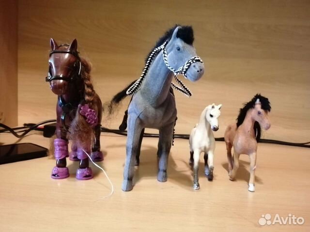 Лошадь игрушка