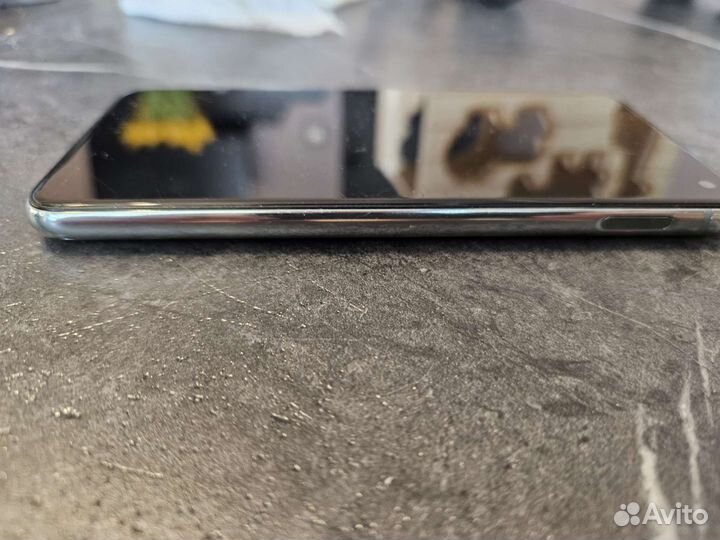 Samsung Galaxy S10, 6/128 ГБ