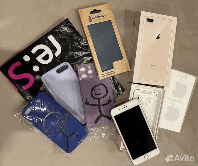 iPhone 8 plus 265gb и чехлы