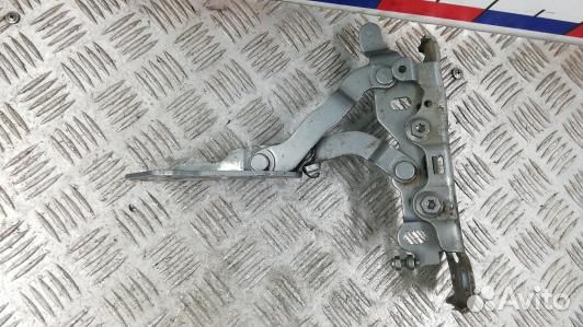 Петля капота mercedes benz C-class W204 (YNT07D501