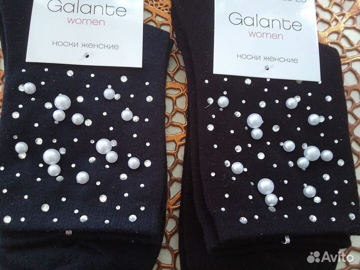 Женские носки с декором