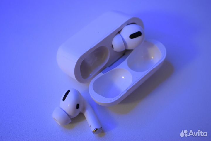 Наушники AirPods Pro