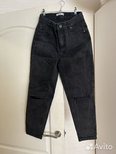 Джинсы pull and bear mom