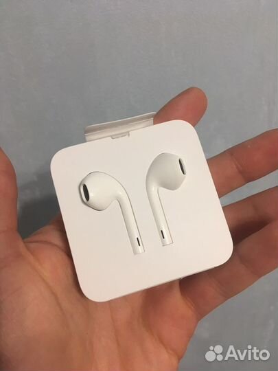 Оригинальные Наушники Apple EarPods with Lightning