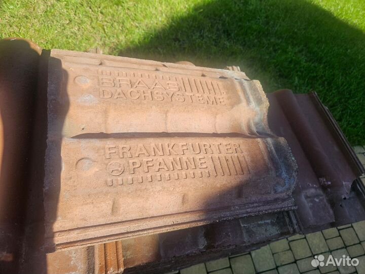 Натуральна керамическая черепица