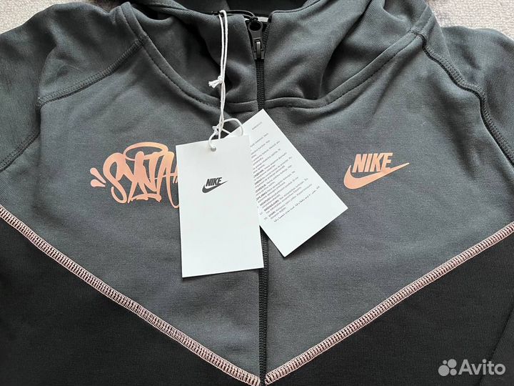 Спортивный костюм Synaworld x Nike