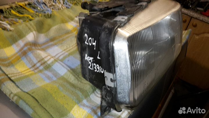 Левая фара ауди 200