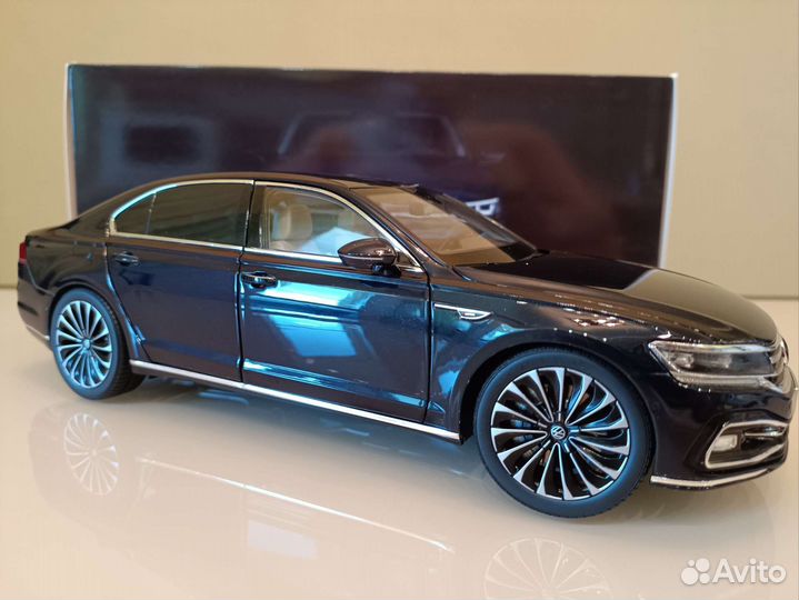 Volkswagen Phideon I (2020-2023) 1:18