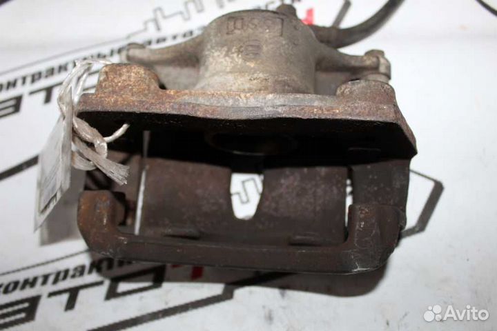 Суппорт В сборе toyota. crown majesta mark II mark