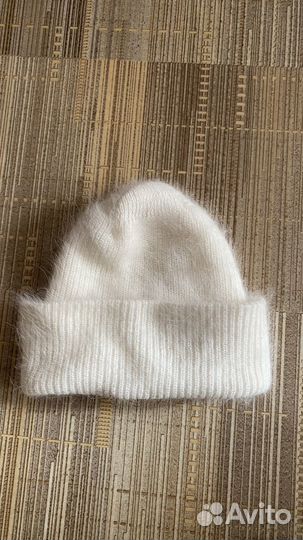 Шапка вязанная женская белая