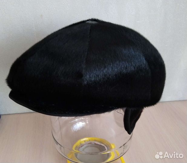 Меховая мужская кепка Отдам за