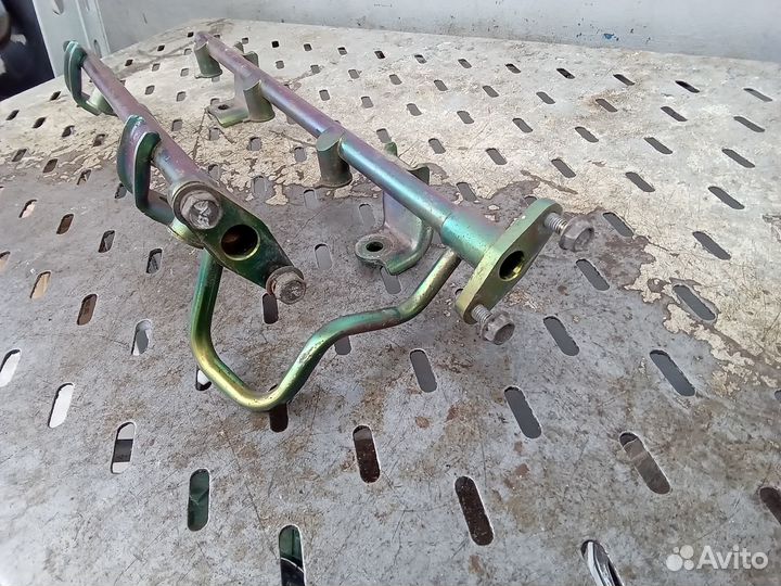 Топливная рампа VQ23DE Nissan Teana J31