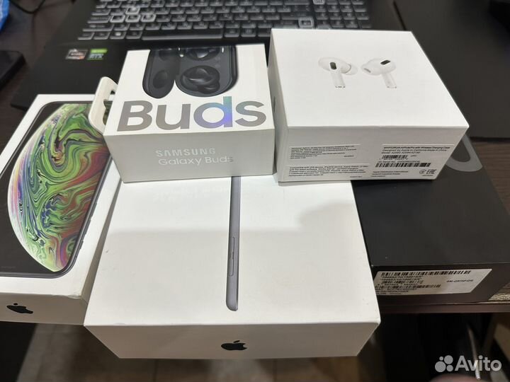 Коробки от iPhone,samsung
