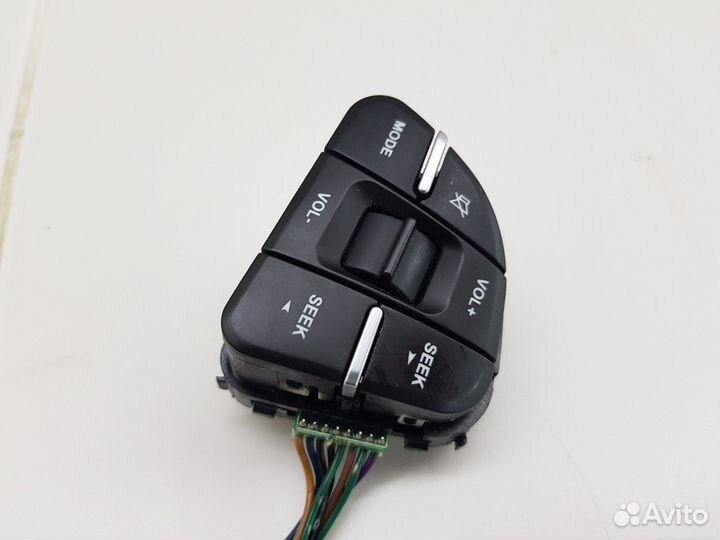 Блок кнопок на руль (Zotye T600)