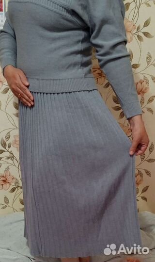 Костюм-юбка, кофта. р 46-48