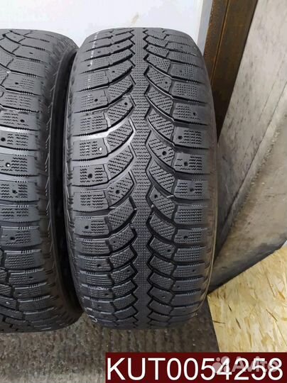 Bridgestone Blizzak Spike-01 285/60 R18 107U