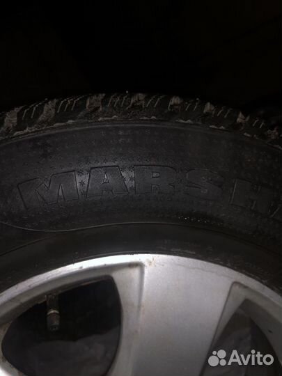 Зимние шины на литых дисках 225/70 R16