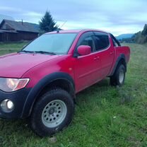 Mitsubishi L200 2.5 MT, 2008, 276 000 км, с пробегом, цена 900 000 руб.