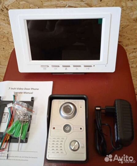 Видеодомофон 7