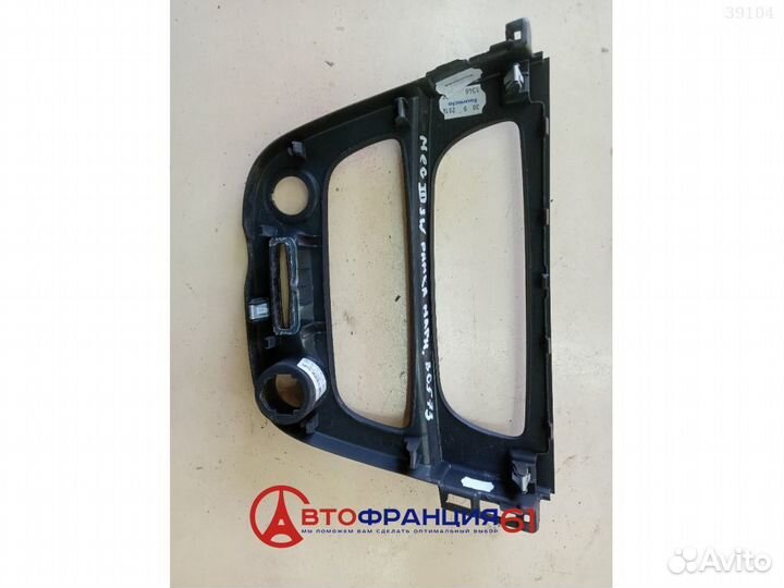 Накладка магнитолы, 682600003R renault megane 3, 3