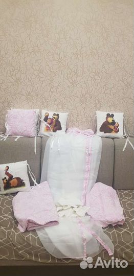 Продам комплект в кроватку