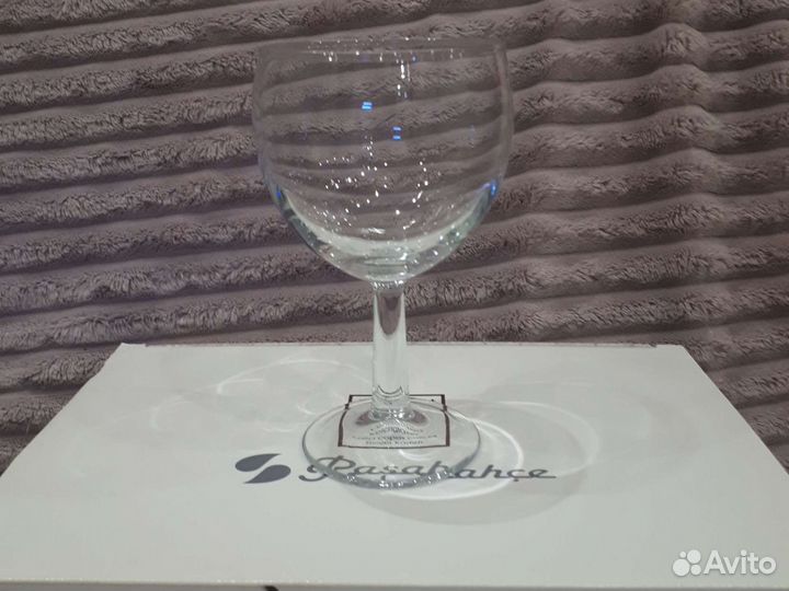 Бокалы новые для вина