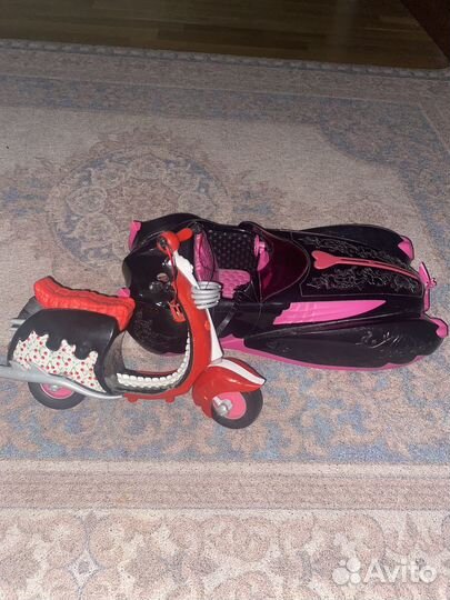 Машина и скутер monster high