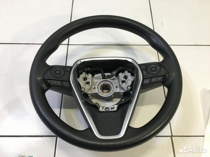 Рулевое колесо Toyota Camry XV70 (2017—2021)