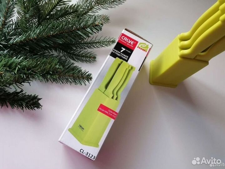 Набор кухонных ножей с подставкой