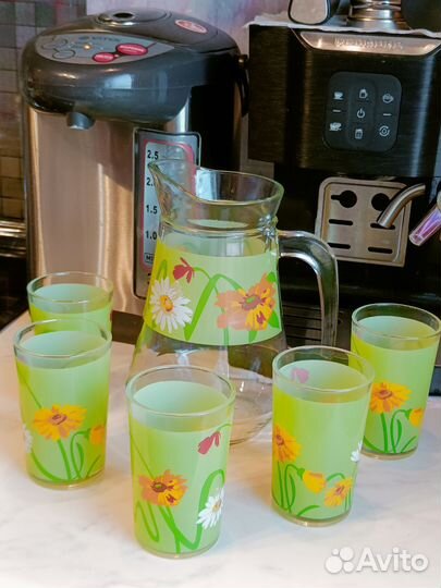 Набор кувшин и стаканы