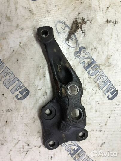 Крепление переднего рычага bmw e 34