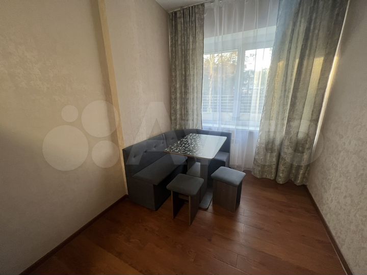 2-к. квартира, 60 м², 2/15 эт.