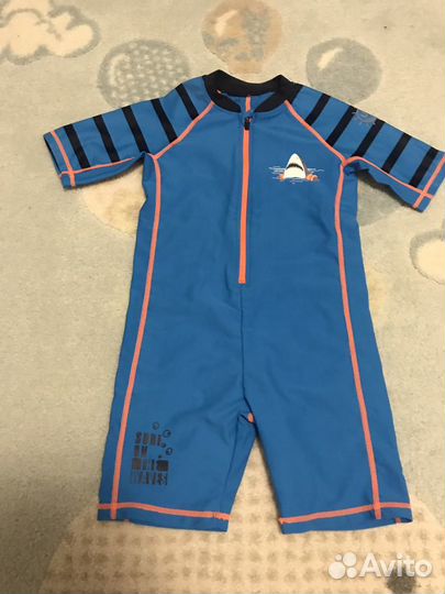 Купальный костюм с уф-защитой